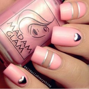 roz negative space nail art