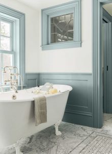 blue-colour-in-bathroom
