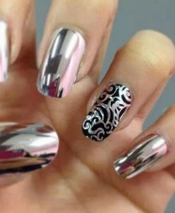 metalliko-roz-mano