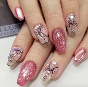 mirror-effect-nails