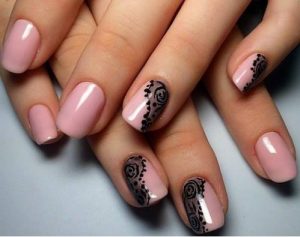 nail artist
