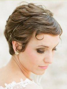 brides with short hair