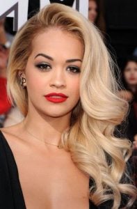 rita ora mallia sto plai- mpoukles