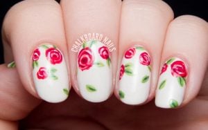 romantiko louloudato manicure