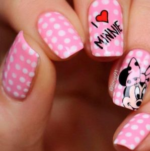 nail pattern with minnie mouse