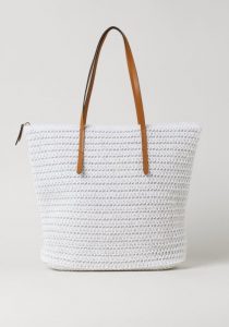 άσπρη ψάθινη τσάντα