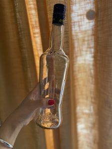 ιδέες για να επαναχρησιμοποιήσεις τα γύαλινα μπουκάλια
