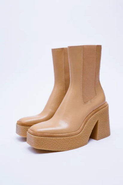 μπεζ ψηλοτάκουνο μποτάκι μπότες μποτάκια Zara χειμώνα 2022