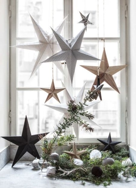 χάρτινα αστέρια παράθυρο οικονομική χριστουγεννιάτικη διακόσμηση