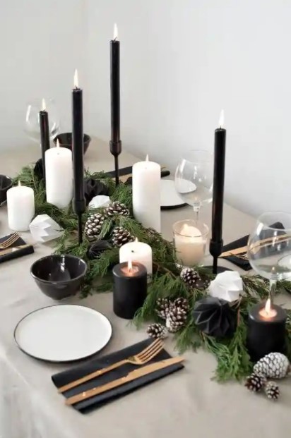 ασπρόμαυρη διακόσμηση χριστουγεννιάτικο τραπέζι