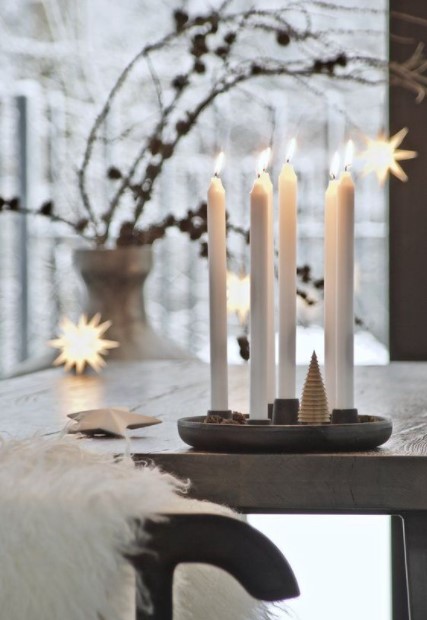 κεριά χριστουγεννιάτικα χριστουγεννιάτικη διακόσμηση σκανδιναβικό στυλ