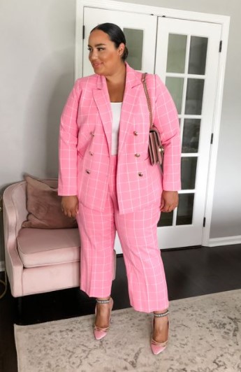ροζ κοστούμι ανοιξιάτικα outfits plus size