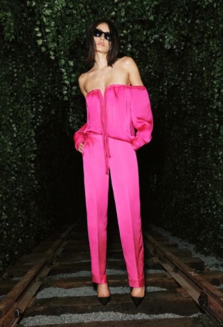 ροζ ολόσωμη φούστα ρούχα μόδα άνοιξη 2022