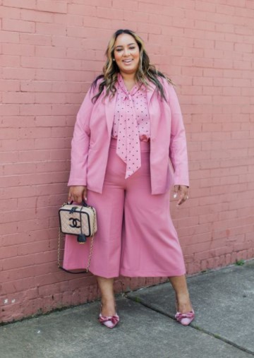 ροζ σύνολο ζιπ κιλότ ανοιξιάτικα outfits plus size
