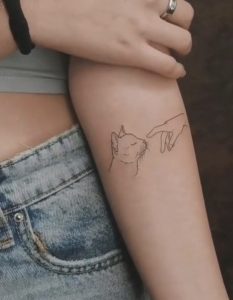 μινιμαλ τατουαζ για γάτα