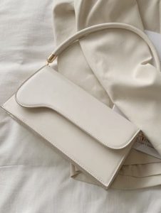 λευκές τσάντες για το καλοκαίρι 2022