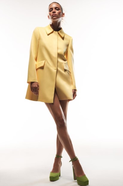 κίτρινο παλτό ρούχα Zara Χειμώνα 2022-2023