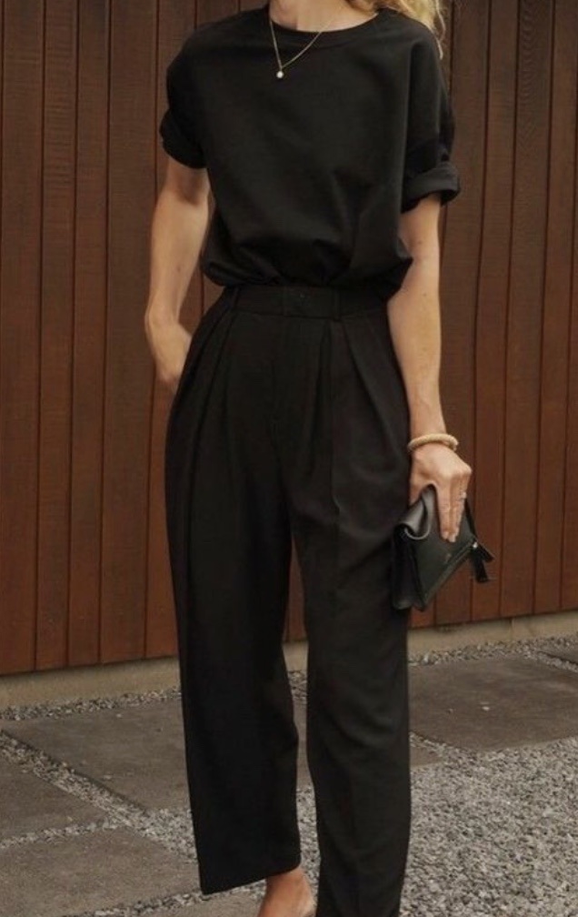 γυναικεία ρούχα μαύρο μπλουζάκι