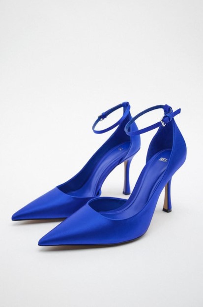μπλε μυτερή γόβα παπούτσια Zara για το Φθινόπωρο 2022