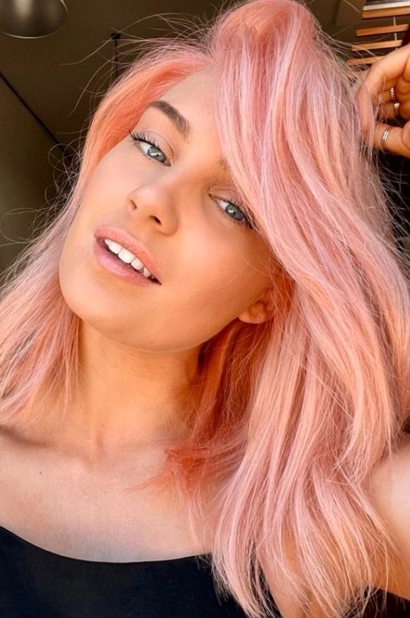 ροζ μαλλιά