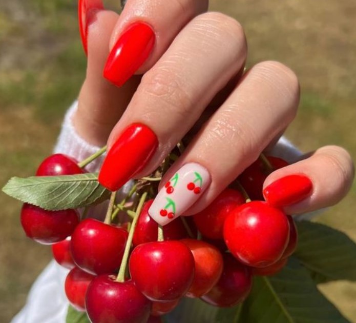 νύχια με φρούτα
