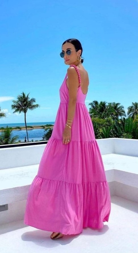 ροζ μάξι φόρεμα ρούχα βαλίτσα διακοπών