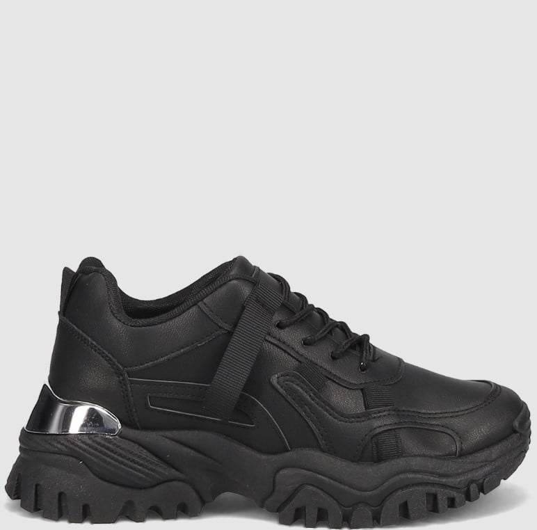 μαύρο οικονομικό sneaker