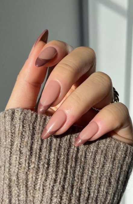 brown nails french design