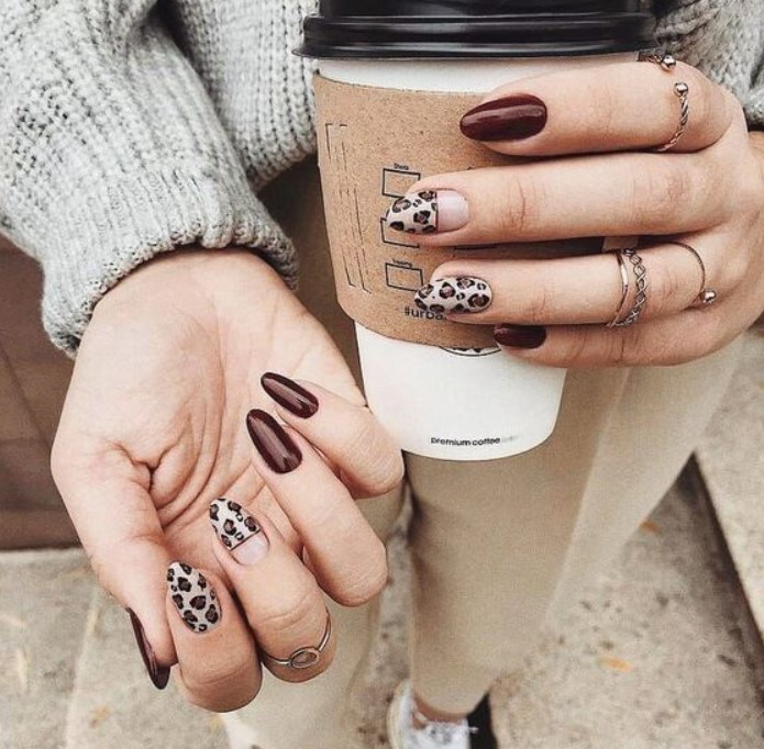brown nails leopard