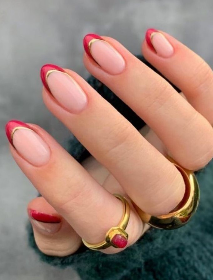 red nails french