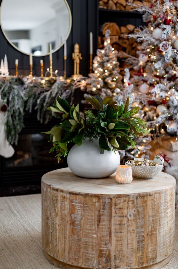 βάζο φύλλα χριστουγεννιάτικο coffee table